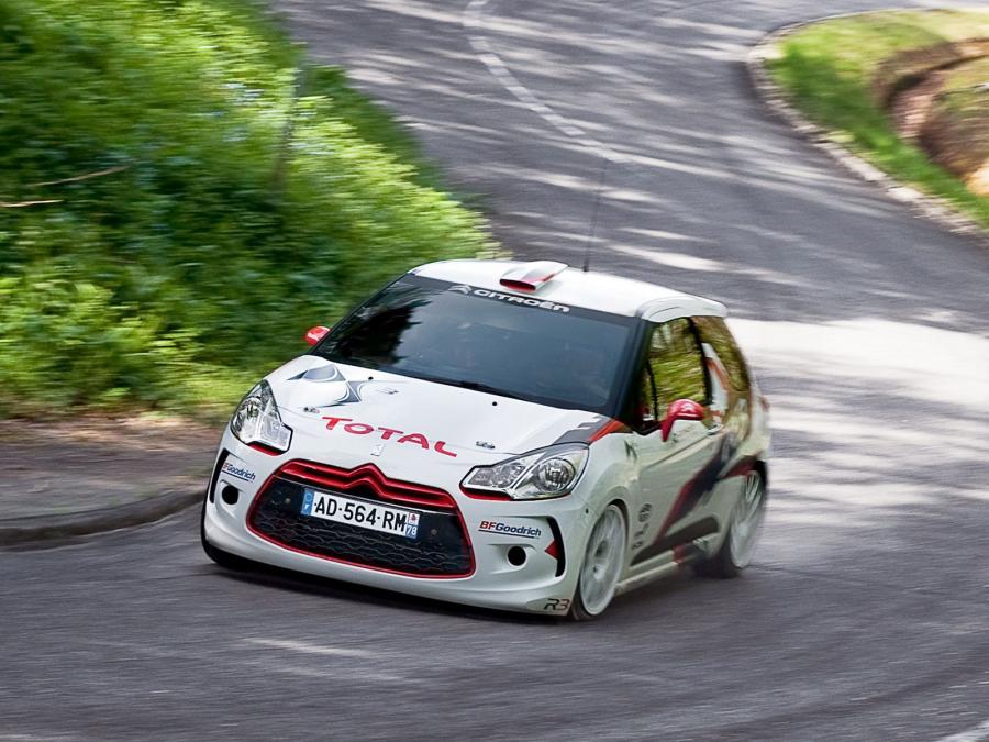  Citroen DS3 R3 2010 года  (фото 10 из 18)